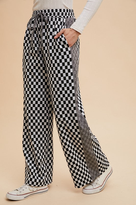 Annie Wear Checkered Wide Leg Pants
