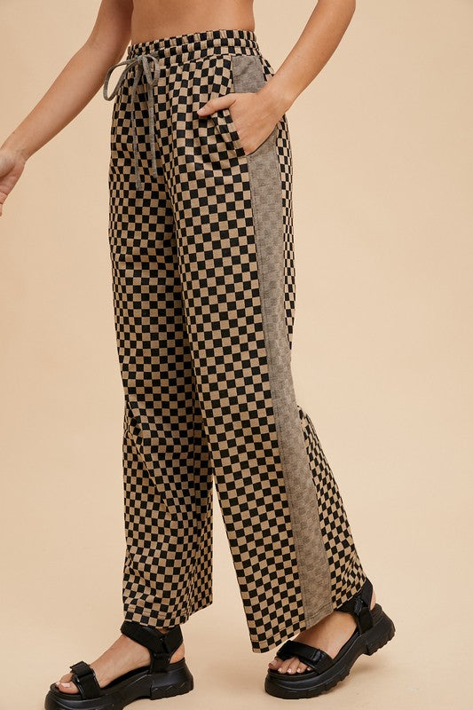 Annie Wear Checkered Wide Leg Pants