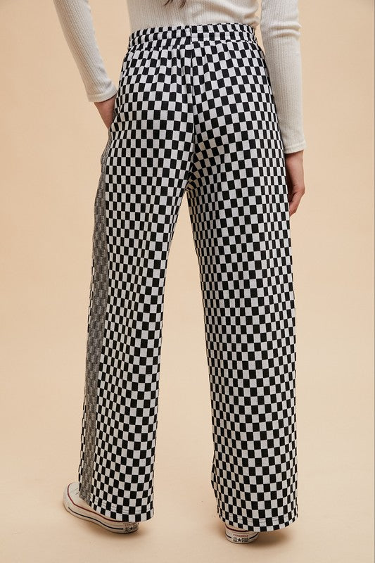 Annie Wear Checkered Wide Leg Pants
