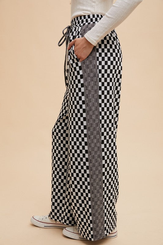 Annie Wear Checkered Wide Leg Pants