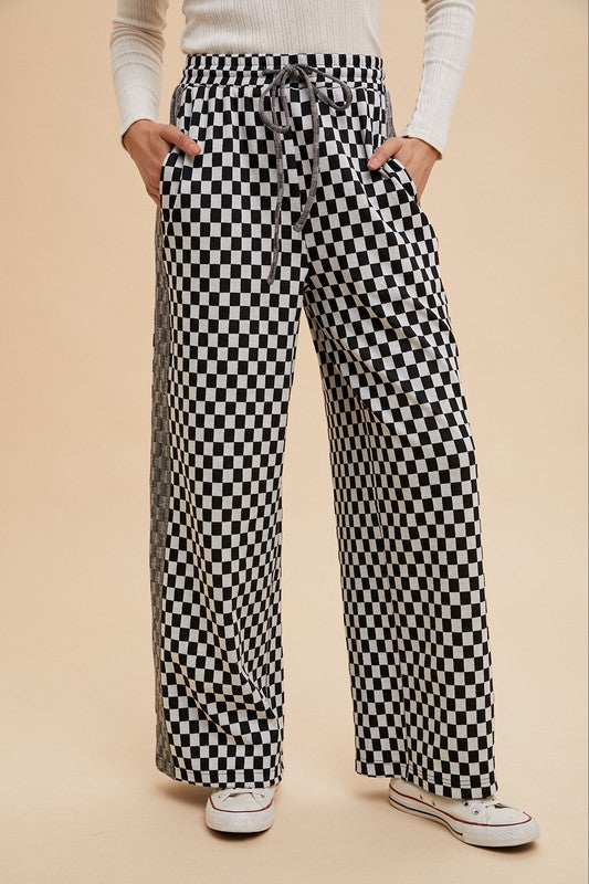 Annie Wear Checkered Wide Leg Pants
